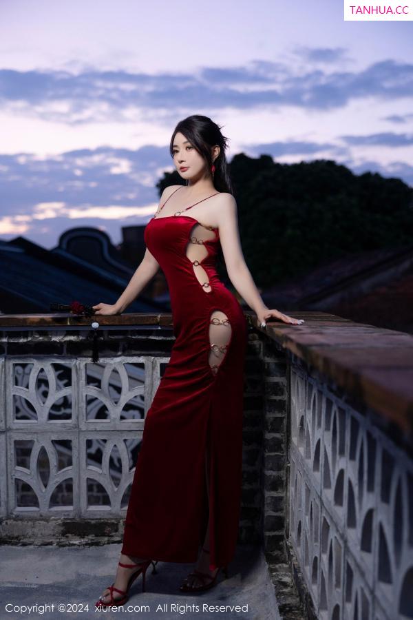凯竹Vision 萌尤星凯竹 [XiuRen]高清写真图 2024.10.22 No.9327 凯竹Quinn 长裙美腿第3张图片